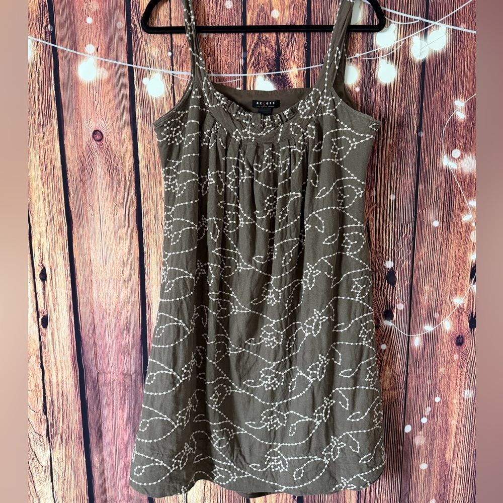 Axcess By Liz Claiborne Brown Linen Blend  Dress with cream Embroidery
